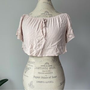 4/$24 🧡 Off shoulder pink crop tops
